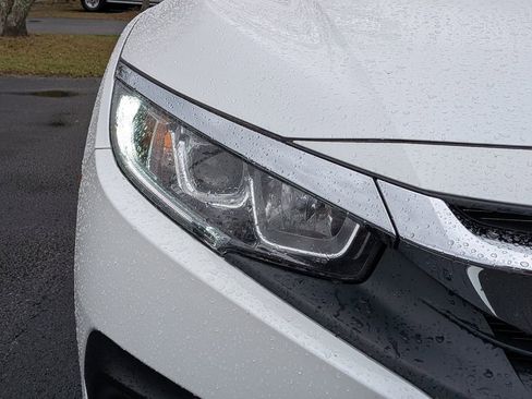 Used 2016 Honda Civic EX-L image 9