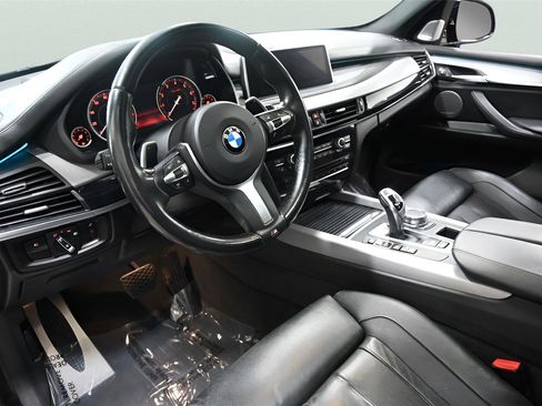 Used 2018 BMW X5 xDrive50i AWD/4WD image 10