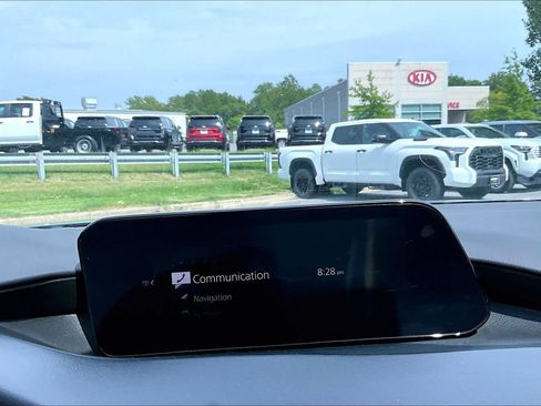 Used 2023 MAZDA MAZDA3 s FWD image 34