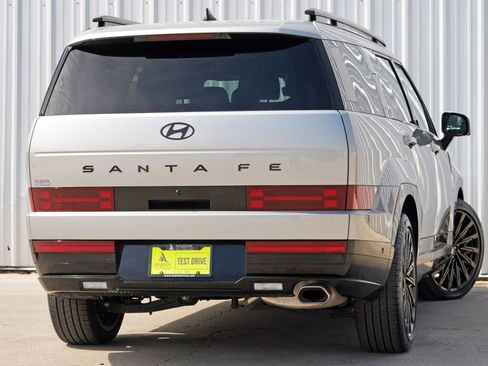 Used 2025 Hyundai Santa Fe Calligraphy image 4