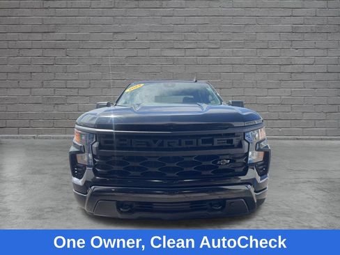 Used 2024 Chevrolet Silverado 1500 Custom AWD/4WD image 2
