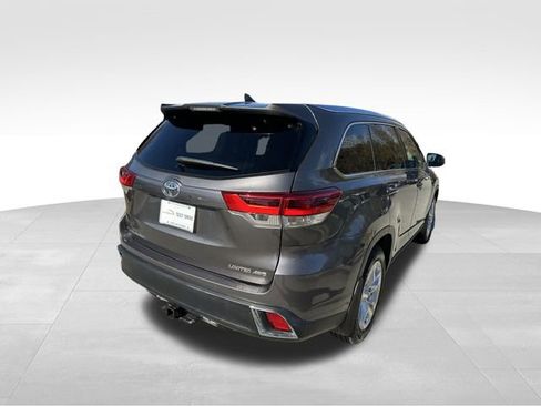 Used 2018 Toyota Highlander Limited image 5