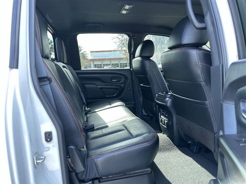 Used 2021 Nissan Titan PRO-4X w/ Pro-4x Convenience Package image 15