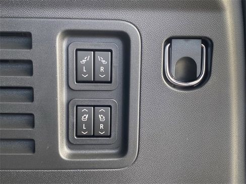 New 2026 Chevrolet Traverse RS image 27