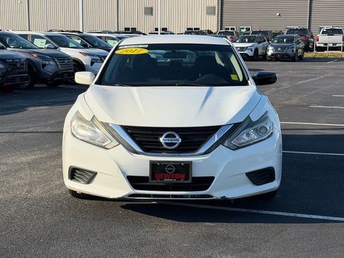 Used 2017 Nissan Altima 2.5 S w/ Power Driver Seat Package image 10