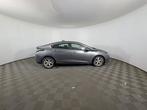 Used 2018 Chevrolet Volt Premier w/ Driver Confidence Package image 4
