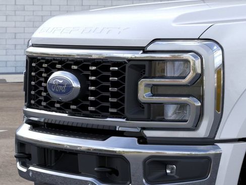 New 2026 Ford F450 King Ranch w/ Chrome Package AWD/4WD image 17