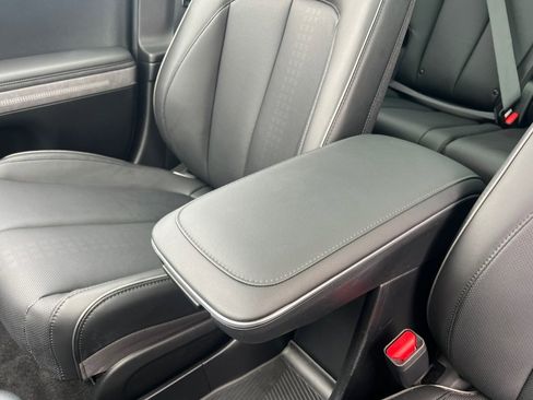 Used 2024 Hyundai Ioniq 5 Limited image 34