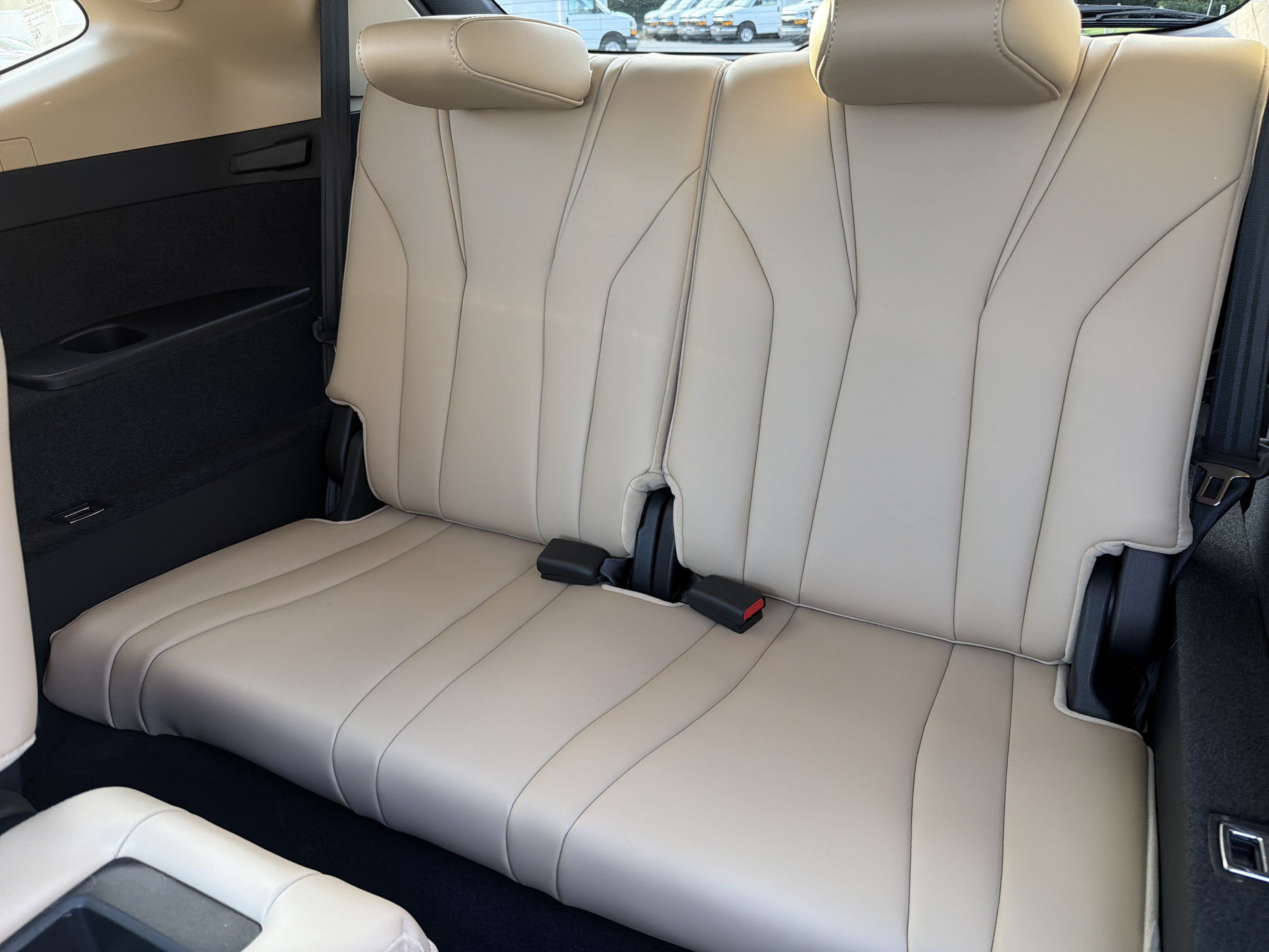 Certified 2026 Acura MDX w/ Technology Package FWD image 32