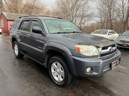 Used 2007 Toyota 4Runner SR5 image 4