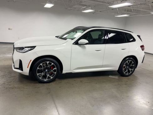 New 2026 BMW X3 xDrive30 w/ M Sport Package image 2