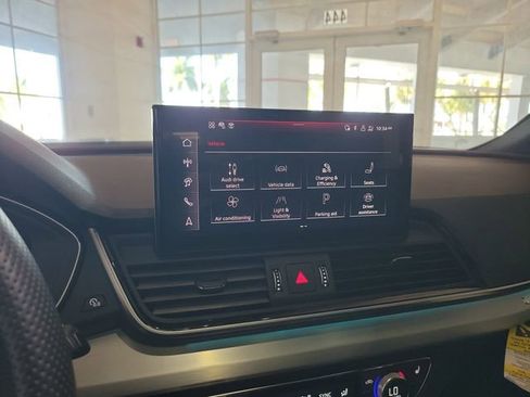 Used 2024 Audi Q5 e Prestige image 5