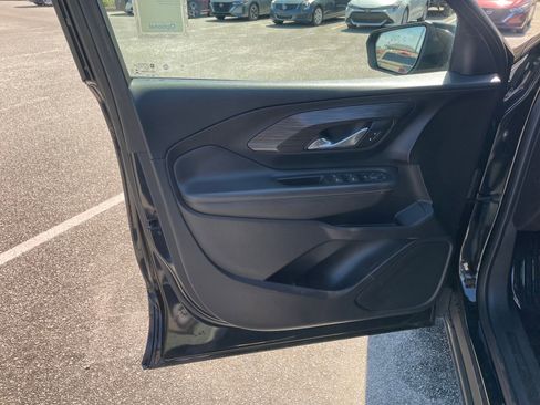 Used 2020 GMC Terrain SLT image 11