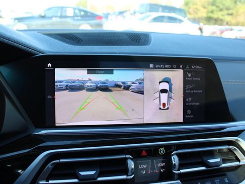 Used 2019 BMW X7 xDrive50i w/ M Sport Package image 23