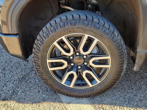 Used 2019 GMC Sierra 1500 AT4 w/ AT4 Premium Package image 7