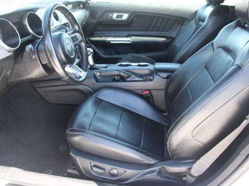 Used 2022 Ford Mustang Premium RWD image 14