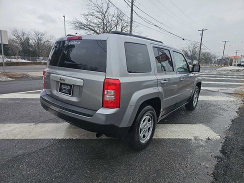 Used 2016 Jeep Patriot Sport w/ Power Value Group image 4
