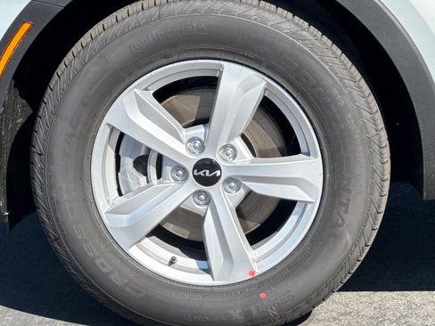 New 2026 Kia Sorento LX image 26