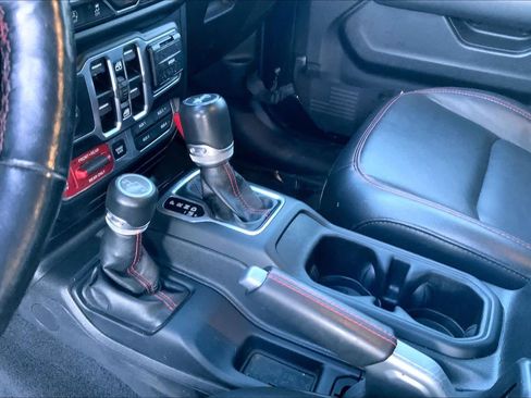 Used 2019 Jeep Wrangler Unlimited Rubicon image 15