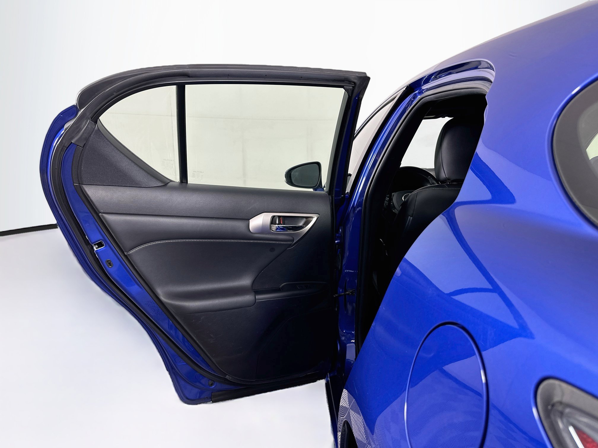 Used 2016 Lexus CT 200h w/ Navigation Package FWD image 27