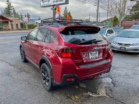 Used 2014 Subaru Crosstrek 2.0i Limited w/ Popular Package #2 AWD/4WD image 2