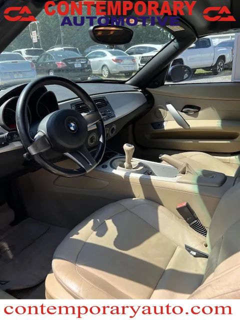Used 2003 BMW Z4 2.5i RWD image 5