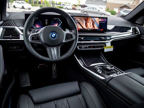 New 2026 BMW X5 xDrive50e w/ Executive Package AWD/4WD image 10