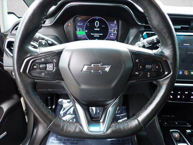 Used 2023 Chevrolet Bolt LT w/ Infotainment Package FWD image 13
