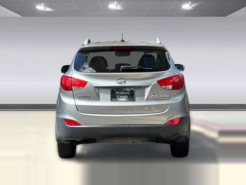 Used 2012 Hyundai Tucson Limited FWD image 9