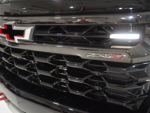 Used 2023 Chevrolet Silverado 1500 ZR2 w/ Technology Package image 14