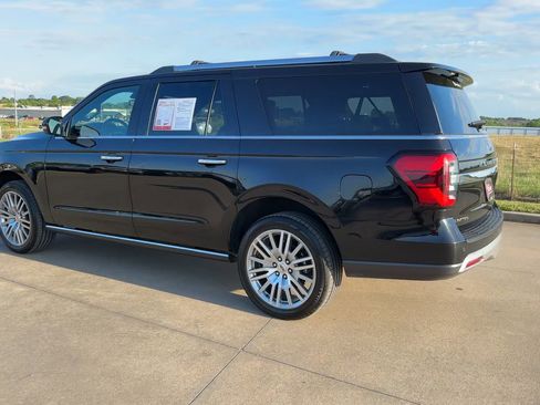 Used 2024 Ford Expedition Max Limited AWD/4WD image 7