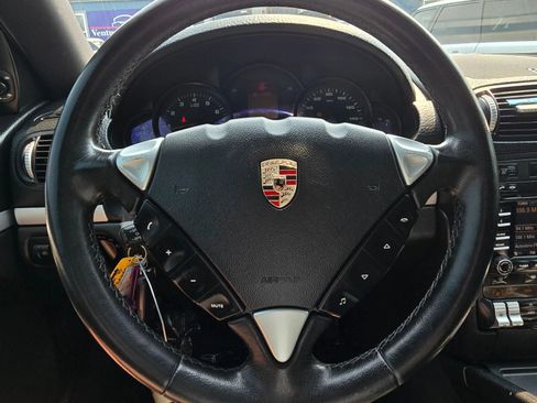Used 2010 Porsche Cayenne AWD/4WD image 23