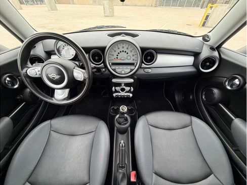 Used 2010 MINI Cooper Hardtop image 14
