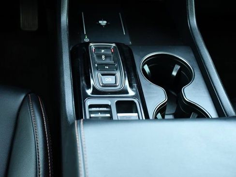 Used 2023 Honda Pilot TrailSport image 27