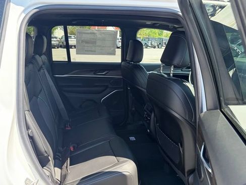 New 2026 Jeep Grand Cherokee Limited AWD/4WD image 26
