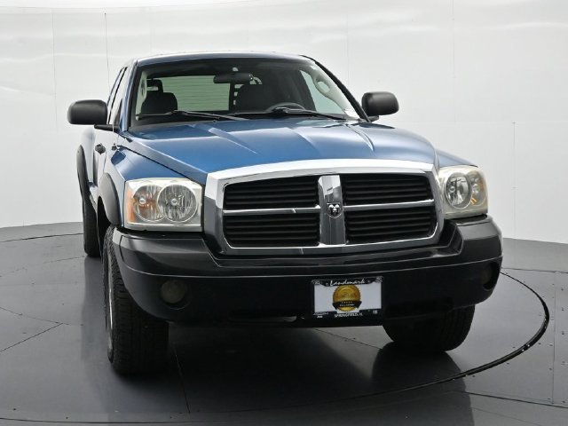 Used 2005 Dodge Dakota SLT AWD/4WD image 3