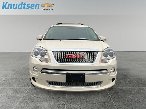 Used 2012 GMC Acadia Denali image 2