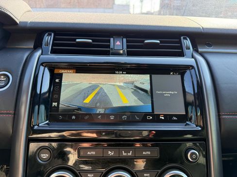 Used 2018 Land Rover Discovery HSE Luxury image 13