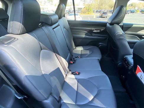 Certified 2024 Toyota Grand Highlander Limited image 25