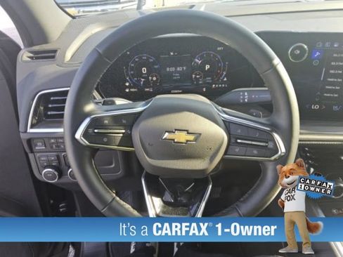 Used 2026 Chevrolet Suburban Premier AWD/4WD image 3