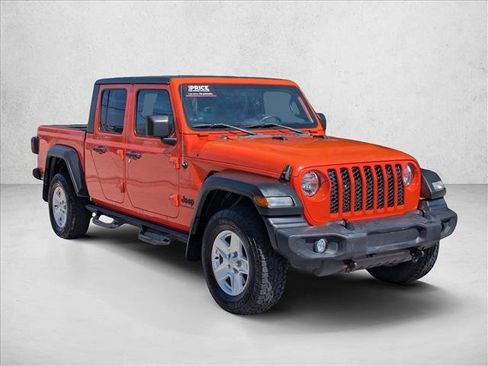 Used 2020 Jeep Gladiator Sport w/ Quick Order Package 24S AWD/4WD image 3