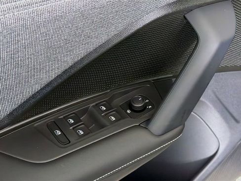 New 2026 Volkswagen Tiguan S FWD image 18