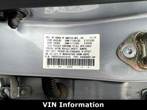 Used 2017 Honda Accord Touring image 5