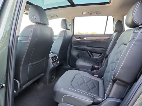 New 2026 Volkswagen Atlas SE image 12