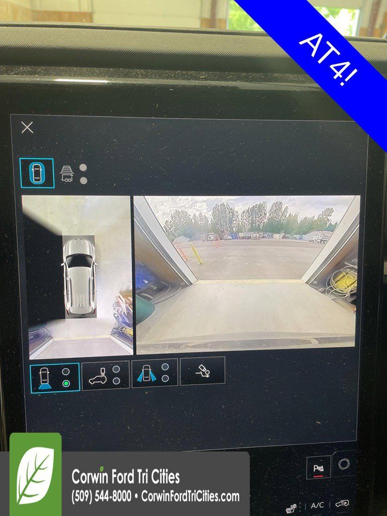 Used 2025 GMC Acadia AT4 AWD/4WD image 2