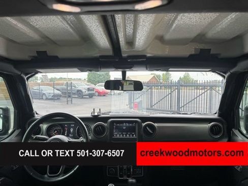 Used 2021 Jeep Wrangler Unlimited Sport AWD/4WD image 6