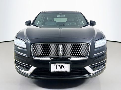 Used 2019 Lincoln Nautilus Reserve AWD/4WD image 2