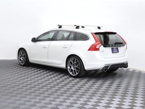 Used 2015 Volvo V60 T6 R-Design Platinum w/ Climate Package AWD/4WD image 8