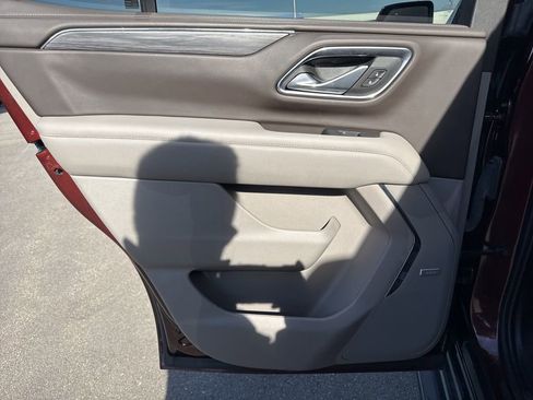 Used 2023 GMC Yukon SLT w/ Max Trailering Package image 31