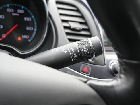 Used 2017 Chevrolet Impala LT image 21